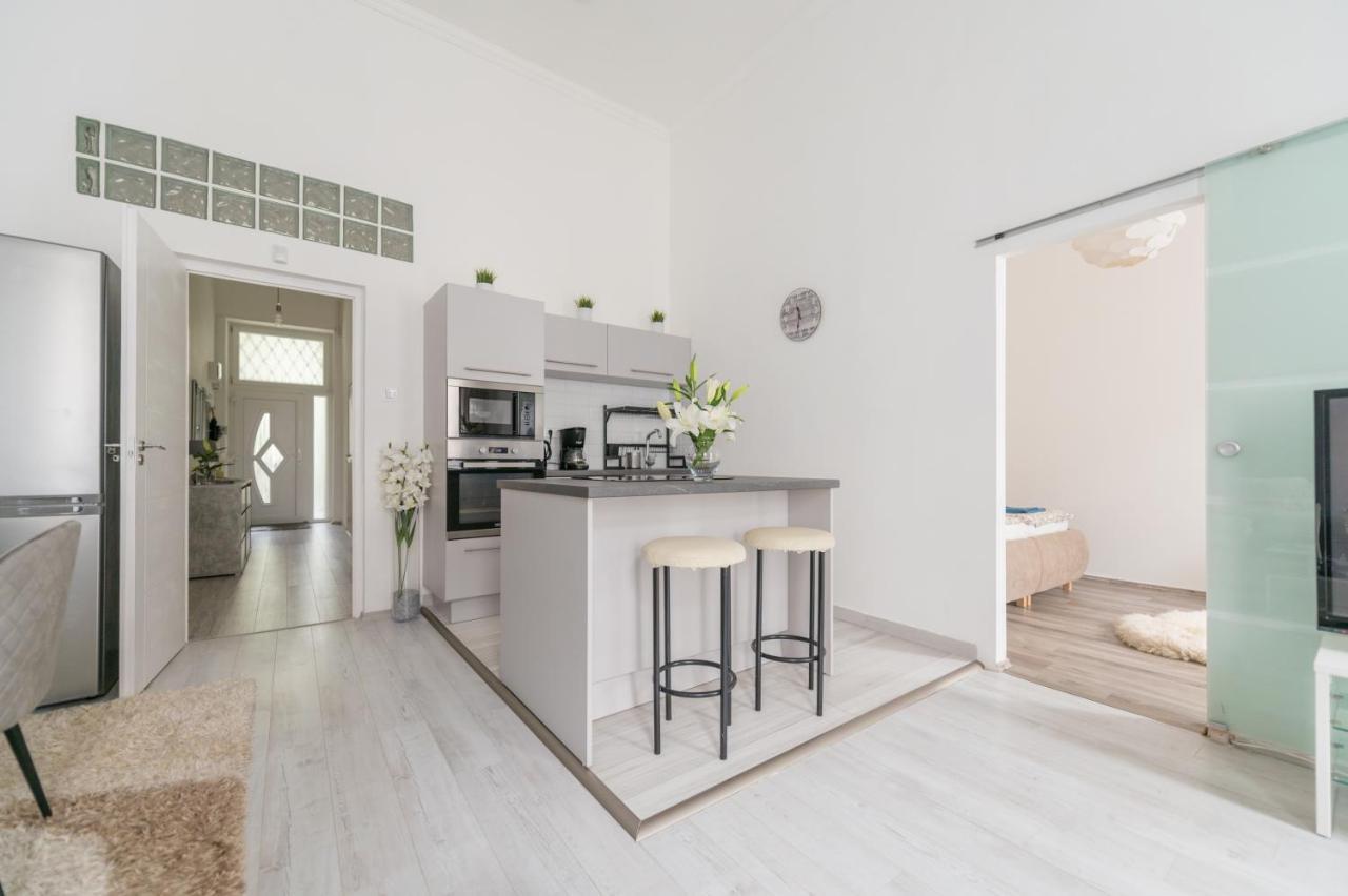 Downtown Gem Aircond Close To Heroes' Square Будапеща Екстериор снимка